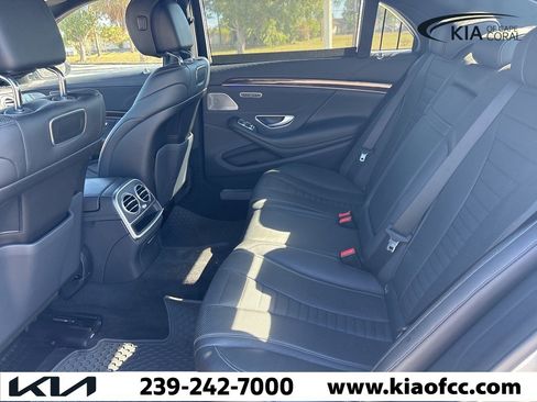 Used 2019 Mercedes-Benz S 560 4MATIC Sedan image 11