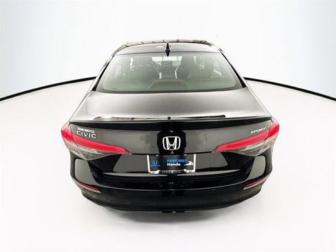 Used 2024 Honda Civic Sport image 6