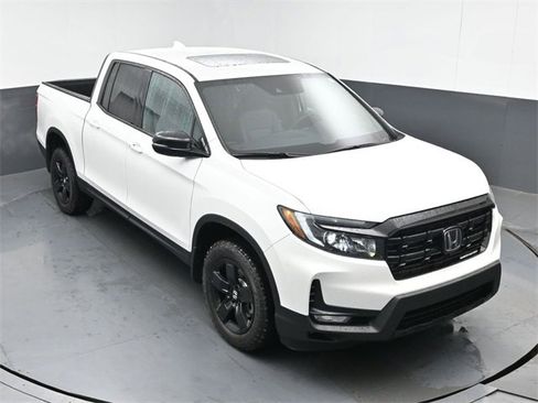 New 2026 Honda Ridgeline Black Edition image 13
