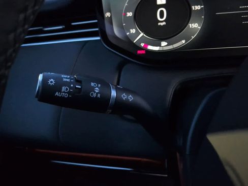 Certified 2024 Land Rover Range Rover Sport SE image 28