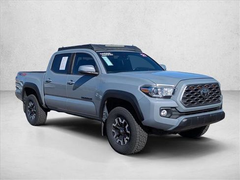 Used 2021 Toyota Tacoma TRD Off-Road w/ Technology Package AWD/4WD image 3