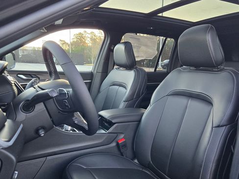 New 2025 Jeep Grand Cherokee Limited w/ Luxury Tech Group II image 23