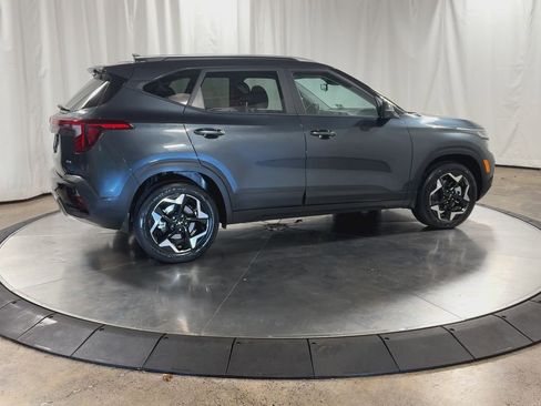 Certified 2025 Kia Seltos S image 2