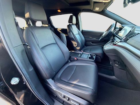 Used 2025 Honda Odyssey Sport-L image 15