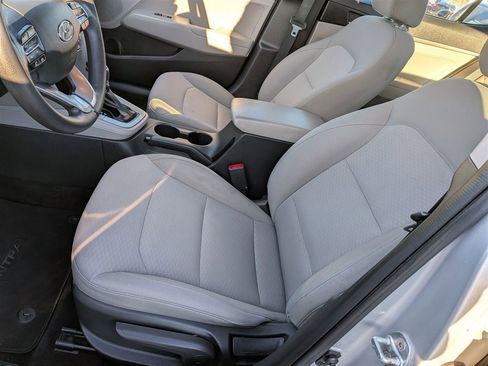 Used 2020 Hyundai Elantra SE image 14