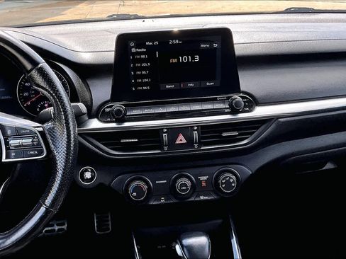 Used 2021 Kia Forte GT-Line image 7