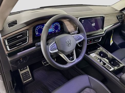 New 2026 Volkswagen Atlas SEL Premium R-Line image 9