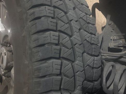 Used 2016 Ford F250 Lariat w/ Lariat Ultimate Package image 9