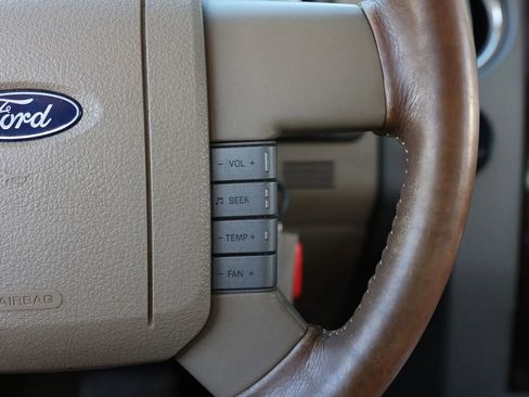 Used 2007 Ford F150 Lariat image 39