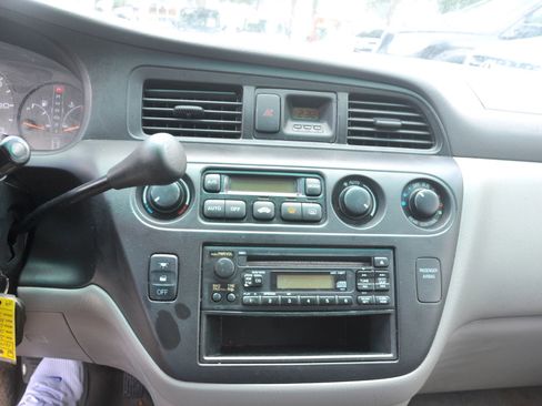 Used 2003 Honda Odyssey EX-L image 32