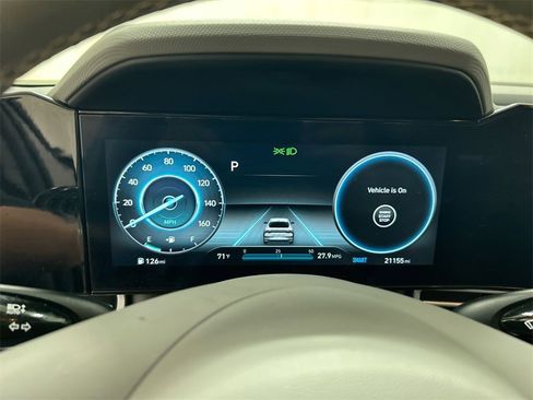 Used 2023 Hyundai Elantra SEL w/ Convenience Package image 13