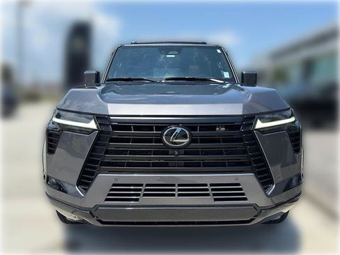 Used 2024 Lexus GX 550 w/ Accessory Package (Z1) AWD/4WD image 2