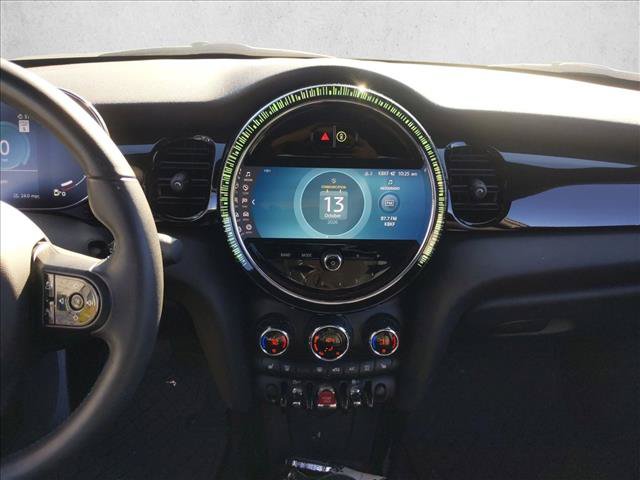 Used 2023 MINI Cooper 2-Door Hardtop w/ Signature Upholstery Package FWD image 12