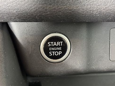 Certified 2023 Nissan Rogue SL image 28