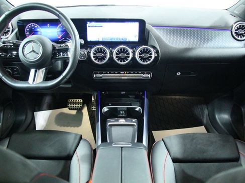 Certified 2024 Mercedes-Benz GLA 250 4MATIC image 6