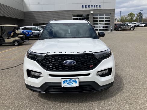 Used 2020 Ford Explorer ST w/ Premium Technology Package AWD/4WD image 3