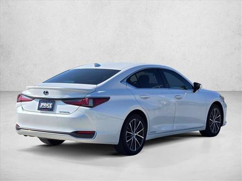 Used 2022 Lexus ES 300h w/ Premium Package FWD image 5