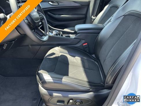 Certified 2024 Jeep Grand Cherokee L Altitude AWD/4WD image 29