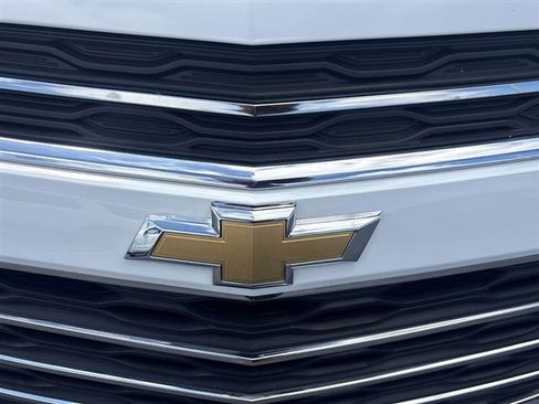 Used 2017 Chevrolet Equinox LT w/ Convenience Package FWD image 28