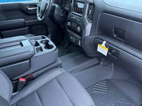 New 2026 Chevrolet Silverado 1500 Custom Trail Boss w/ LPO, Dark Essentials Package AWD/4WD image 12