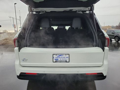 New 2026 Lincoln Navigator Reserve w/ Jet Appearance Package image 27