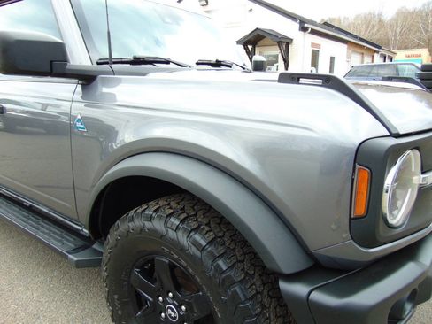 Used 2022 Ford Bronco Black Diamond AWD/4WD image 37