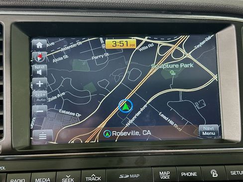 Used 2017 Hyundai Elantra Limited w/ Limited Tech Package 04 image 22