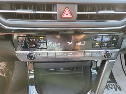 Certified 2025 Kia Seltos S AWD/4WD image 20