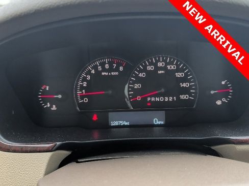 Used 2006 Cadillac DTS Base w/ Trunk Convenience Package image 9