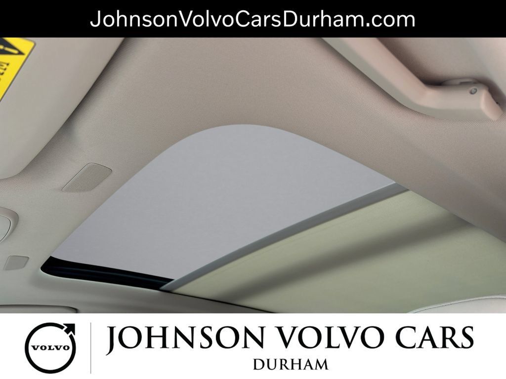 Used 2024 Volvo XC60 T8 Ultimate w/ Protection Package Premier AWD/4WD image 16