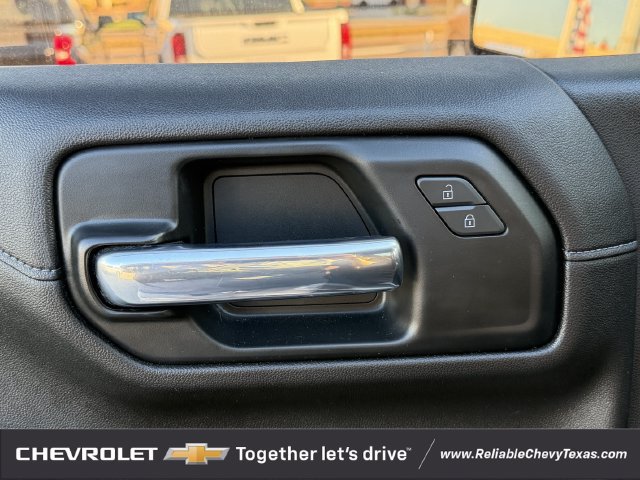 Used 2020 Chevrolet Silverado 1500 RST w/ Texas Edition RWD image 31