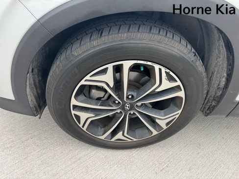 Used 2019 Hyundai Santa Fe FWD w/ Cargo Package image 8