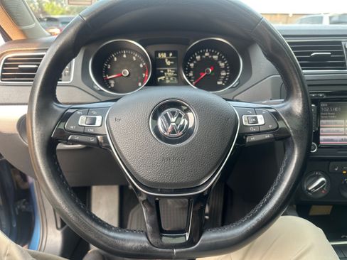 Used 2015 Volkswagen Jetta SE FWD image 18