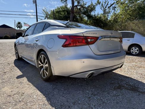Used 2017 Nissan Maxima Platinum image 7