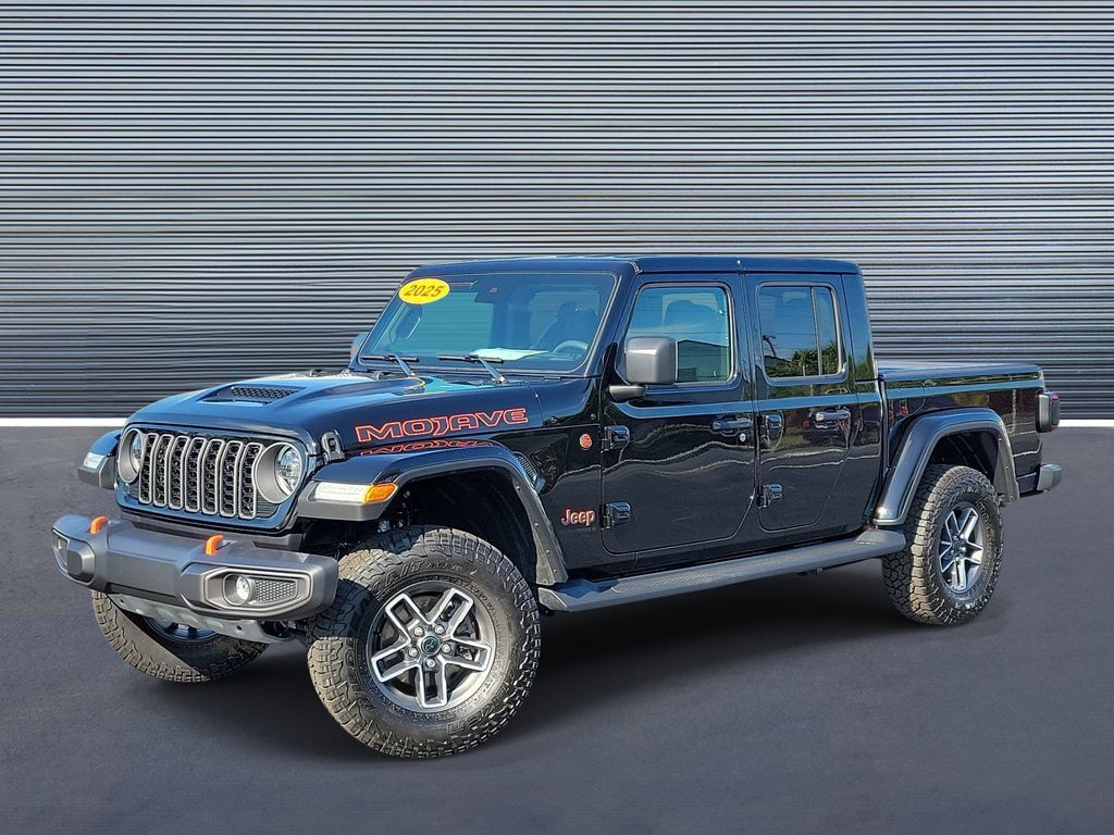 Used 2025 Jeep Gladiator Mojave w/ Convenience Group AWD/4WD image 1