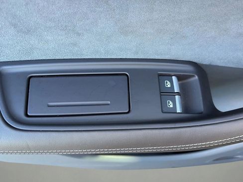 Used 2021 Audi Q8 Prestige image 32