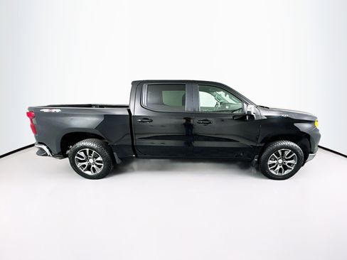 Used 2024 Chevrolet Silverado 1500 LT AWD/4WD image 10