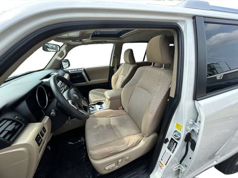 Used 2010 Toyota 4Runner SR5 w/ Convenience Pkg AWD/4WD image 14