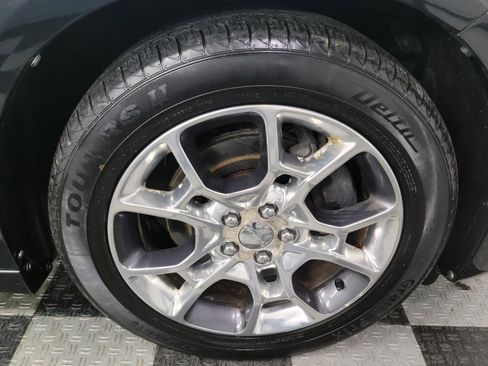 Used 2015 Dodge Charger SXT w/ AWD Premium Group image 30