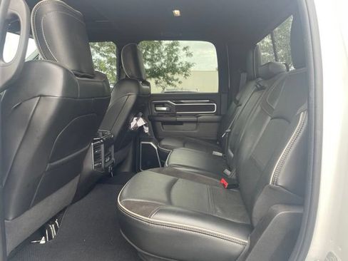 Used 2020 RAM 2500 Laramie w/ Night Edition AWD/4WD image 6