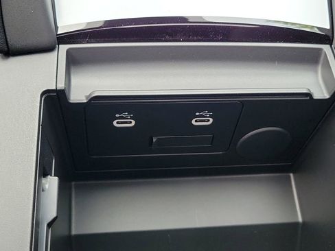 New 2026 MAZDA MAZDA3 Hatchback w/Premium Plus Pkg image 33