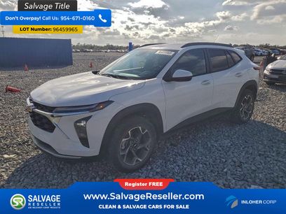 Used 2024 Chevrolet Trax LT w/ Sunroof Package