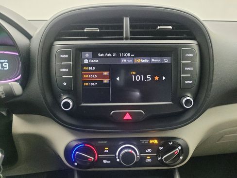 Used 2023 Kia Soul LX w/ LX Technology Package image 25