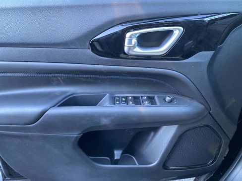 New 2026 Jeep Compass Limited image 15