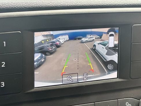 Used 2020 Ford Transit 350 XLT image 17