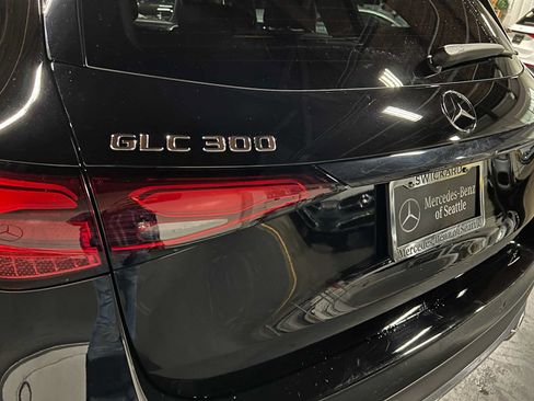 Used 2025 Mercedes-Benz GLC 300 image 14