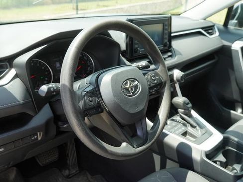 Used 2020 Toyota RAV4 XLE w/ Convenience Package AWD/4WD image 17