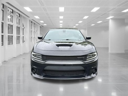 Used 2020 Dodge Charger GT w/ Blacktop Package RWD image 2