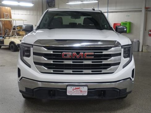 Used 2023 GMC Sierra 1500 SLE AWD/4WD image 2