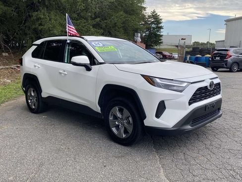 Used 2024 Toyota RAV4 XLE FWD image 6